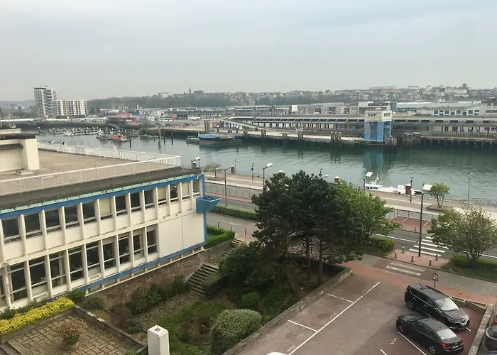 Entre Port Et Mer 滨海布洛涅